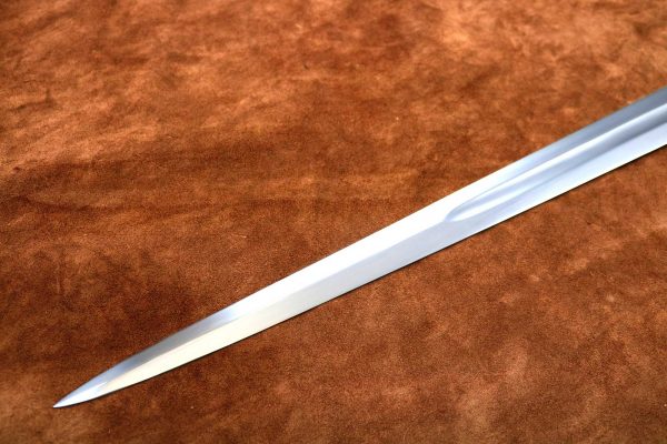 The Black Knight Medieval Sword | The Medieval Store 