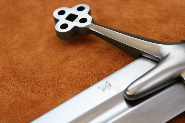 Scottish Claymore | The Medieval Store 